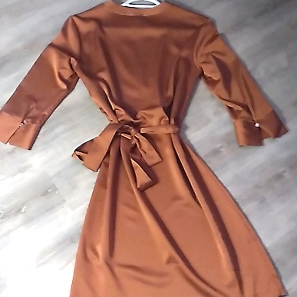 H&M dress - Picture 2 of 3